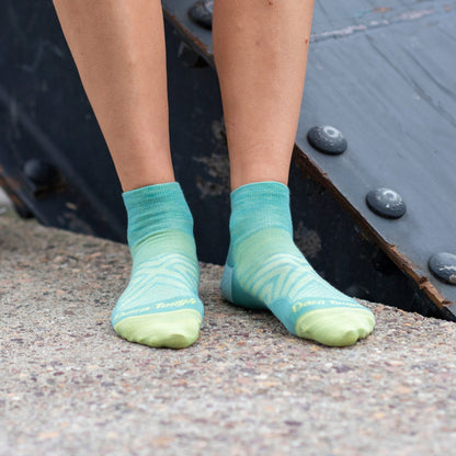 Darn Tough Vermont Women's Run Quarter Ultra-Lightweight Running Socks