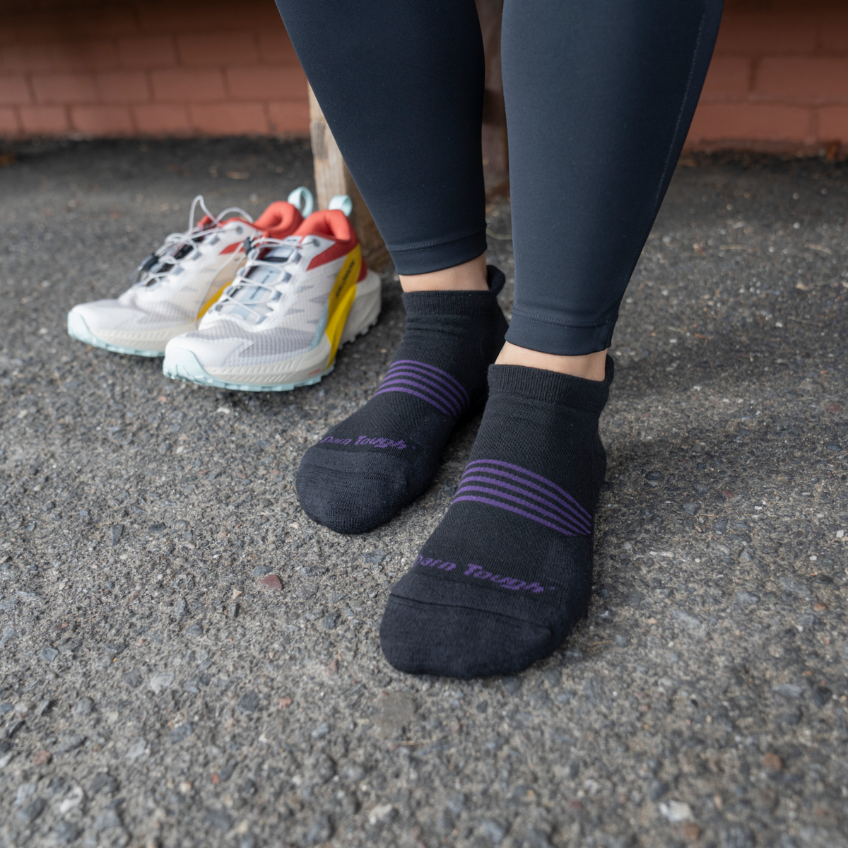 Darn Tough Vermont Women's Element No Show Tab Lightweight Running Socks