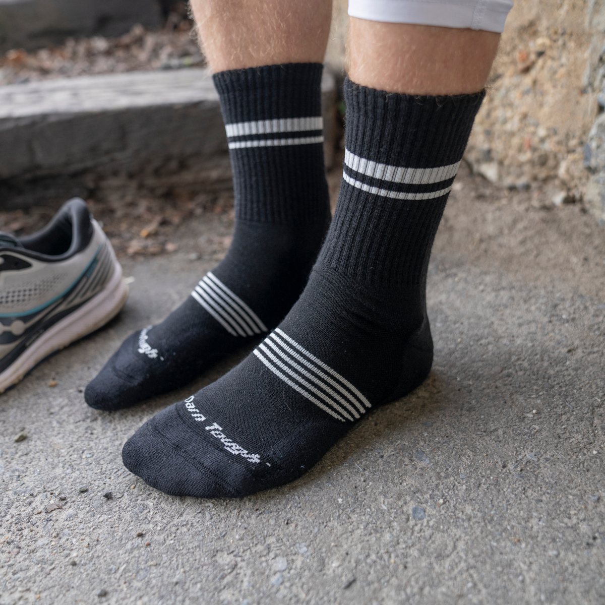 Darn Tough Vermont Men's Element Micro Crew Lightweight Running Socks