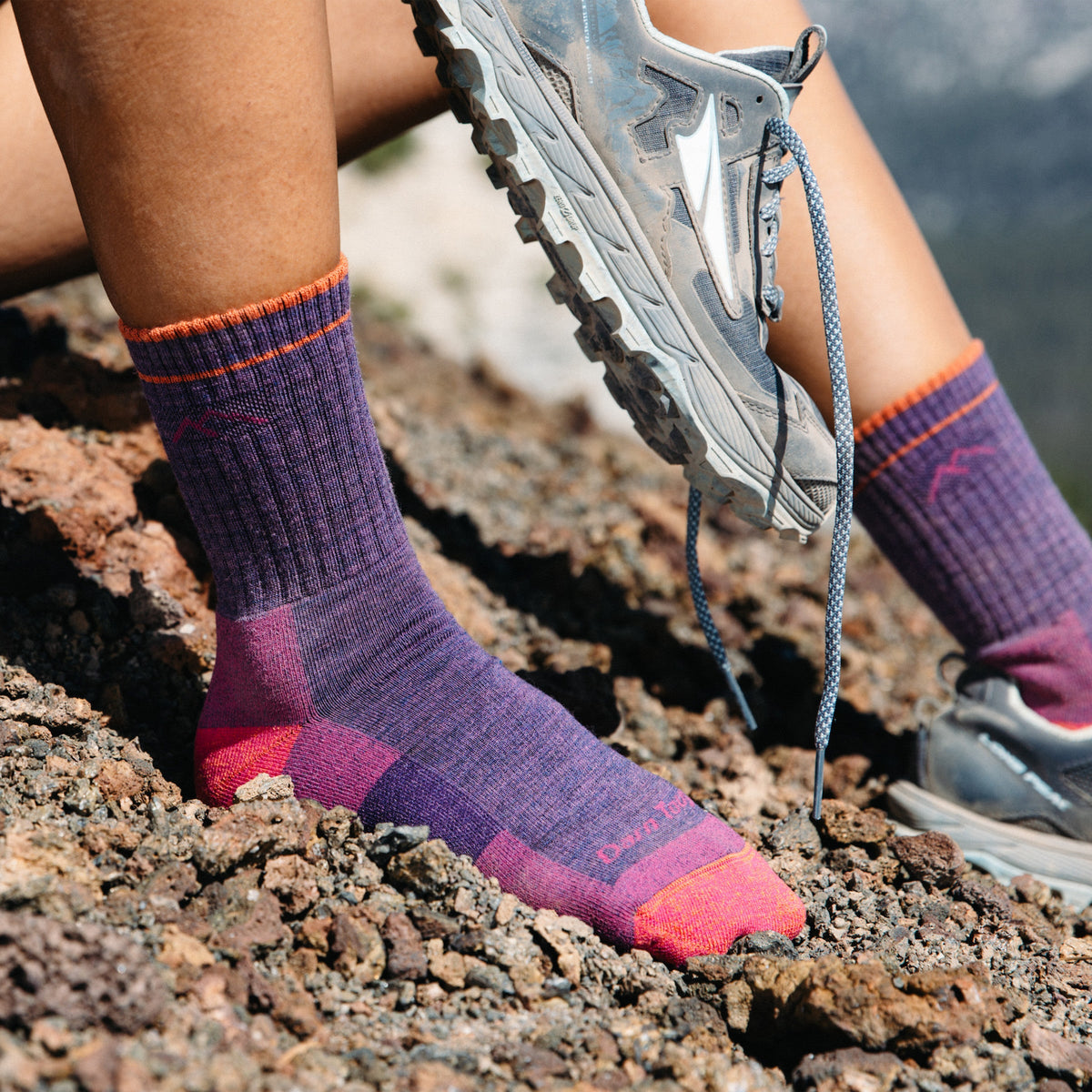 Darn Tough Vermont Women's Hiker Micro Crew Midweight Hiking Socks