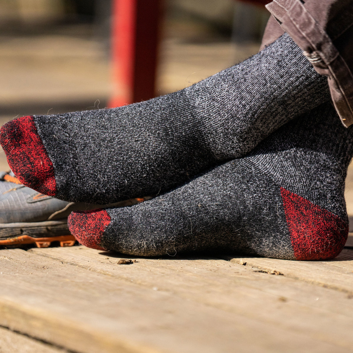 Darn Tough Vermont Men's Mountaineering Over-the-Calf Heavyweight Hiking Socks