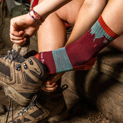 Darn Tough Vermont Women's Bear Town Micro Crew Lightweight Hiking Socks