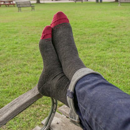 Darn Tough Vermont Men's Solid Crew Lightweight Lifestyle Socks