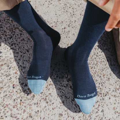Darn Tough Vermont Men's Solid Crew Lightweight Lifestyle Socks