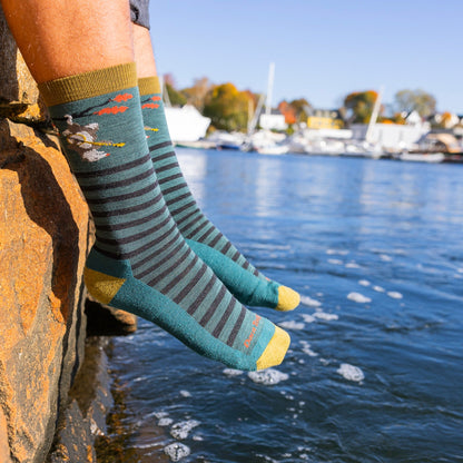 Darn Tough Vermont Men's Wild Life Crew Lightweight Lifestyle Socks