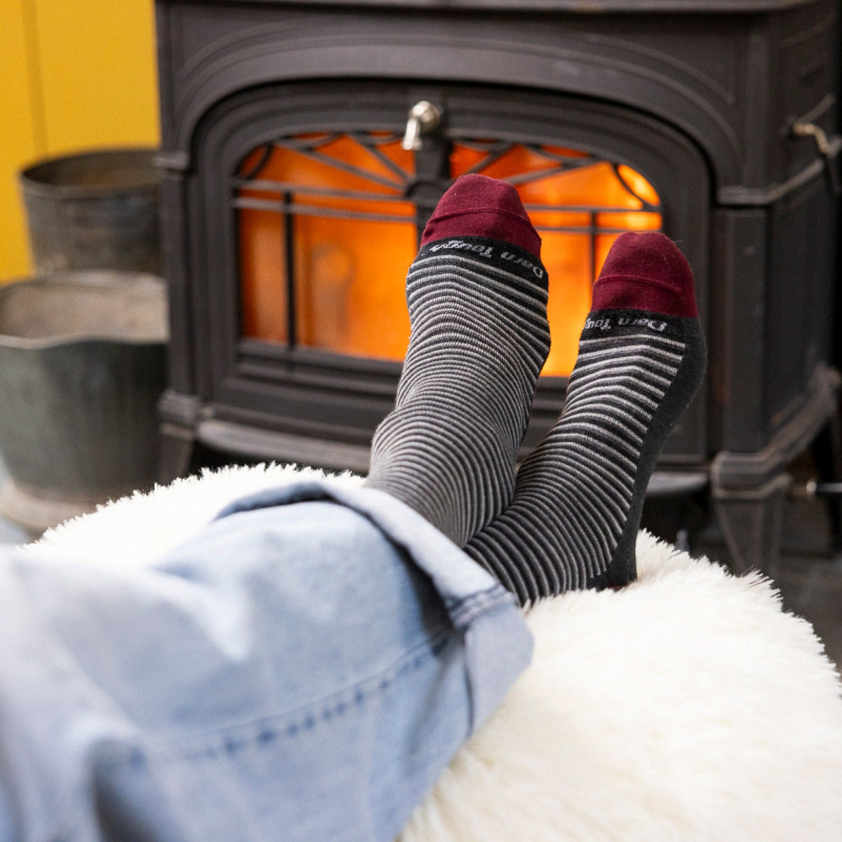 Darn Tough Vermont Men's Microstripe Crew Lightweight Lifestyle Socks