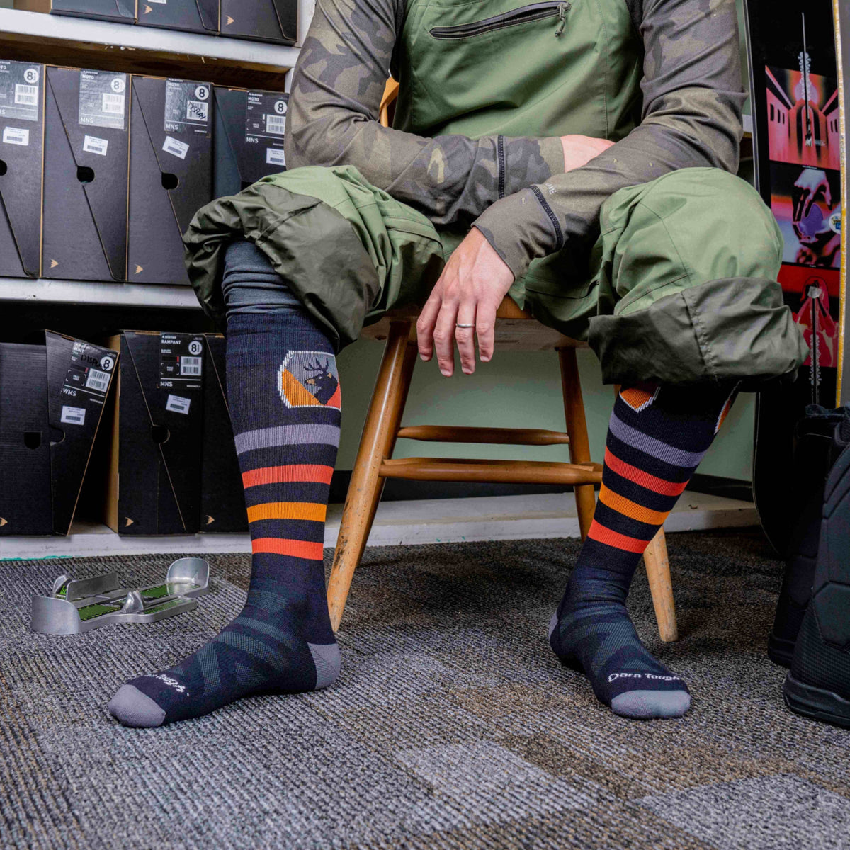 Darn Tough Vermont Men's Beer Badge Over-the-Calf Midweight Ski & Snowboard Socks