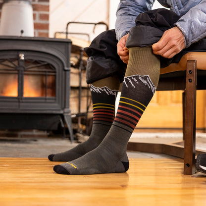 Darn Tough Vermont Men's Steep Lines Over-the-Calf Lightweight Ski & Snowboard Socks