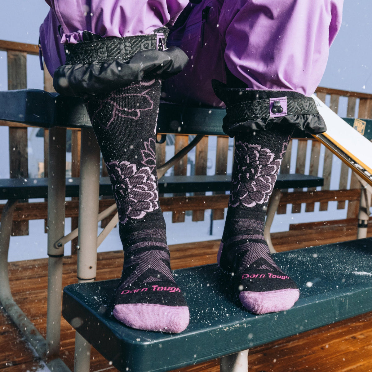 Darn Tough Vermont Women's Dahlia Over-the-Calf Midweight Ski & Snowboard Socks