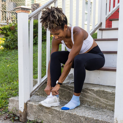 Darn Tough Vermont Women's Run Quarter Cushioned Ultra-Lightweight Running Socks