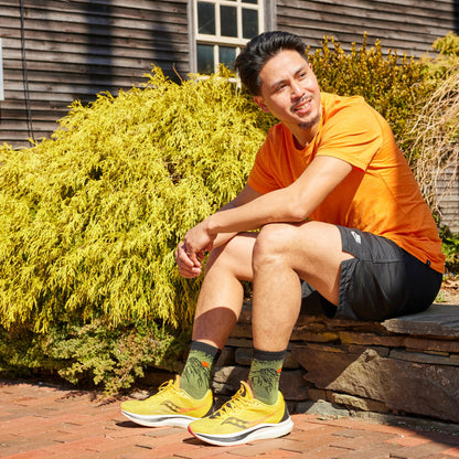 Darn Tough Vermont Men's Vert Micro Crew Ultra-Lightweight Running Socks