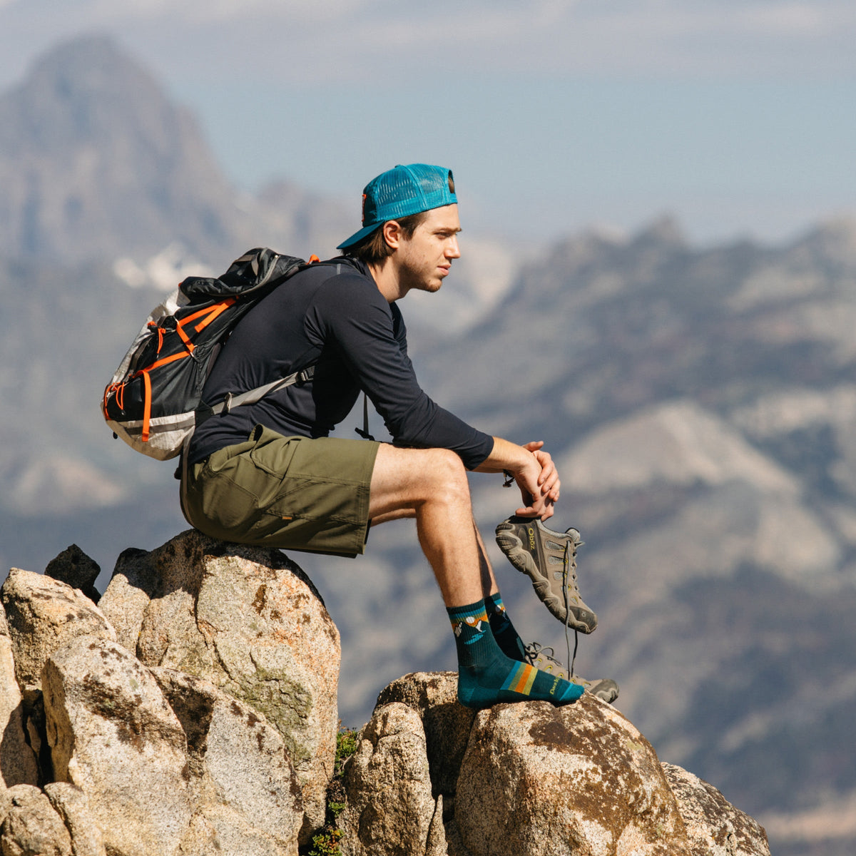 Darn Tough Vermont Men's Sunset Ridge Micro Crew Lightweight Hiking Socks