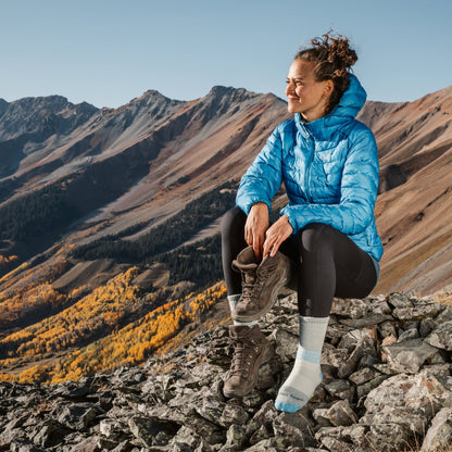 Darn Tough Vermont Women's Mountaineering Micro Crew Heavyweight Hiking Socks
