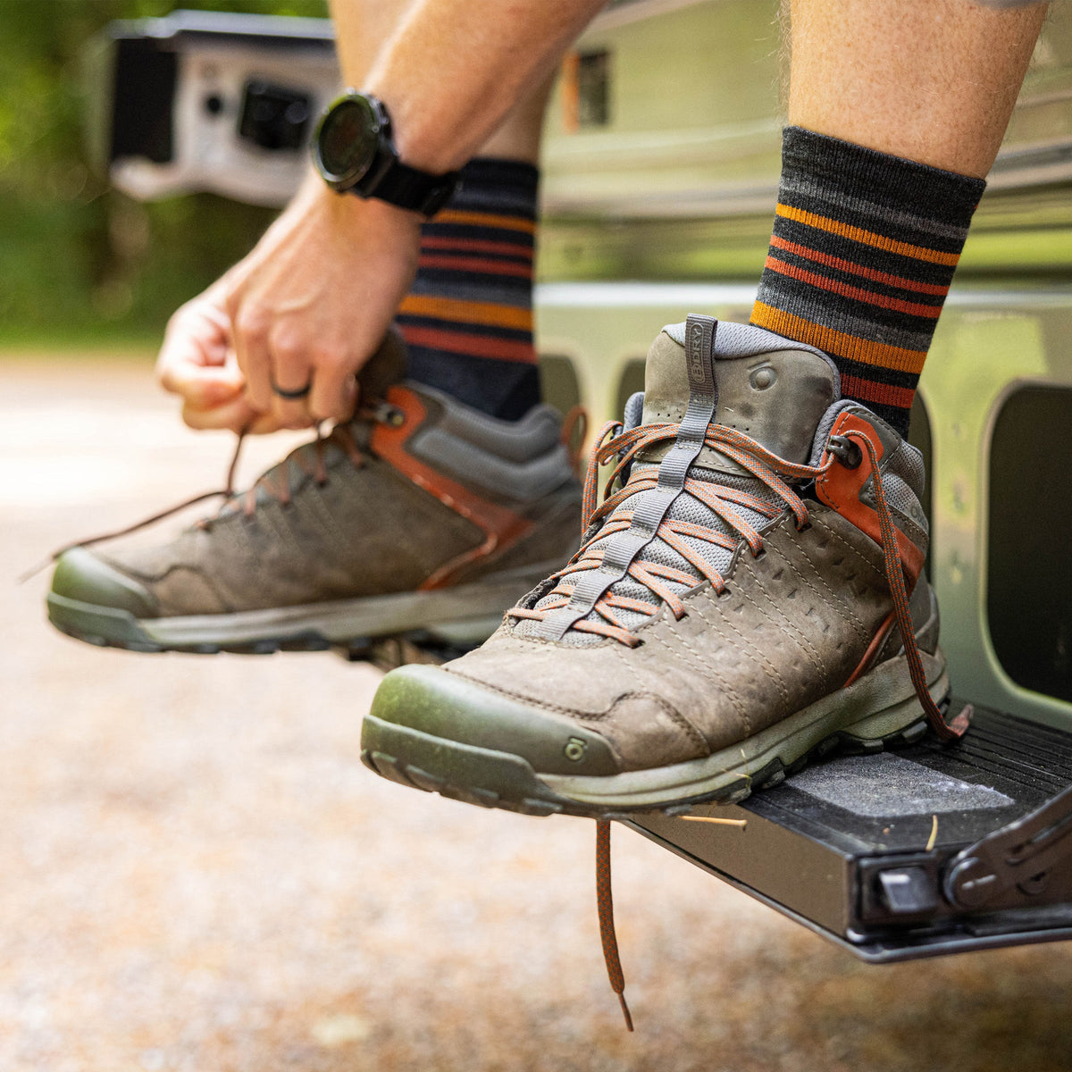 Darn Tough Vermont Men's Lightweight Micro Crew Hiking 2-Pack