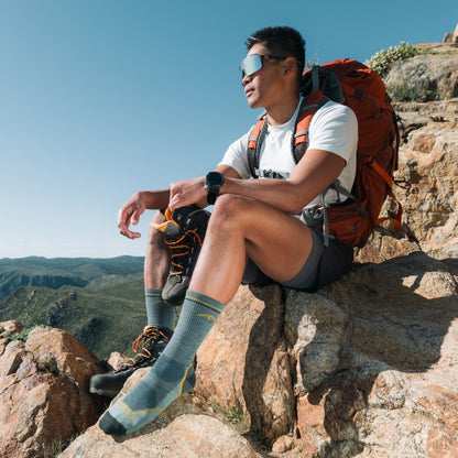Darn Tough Vermont Men's Light Hiker Boot Lightweight Hiking Socks