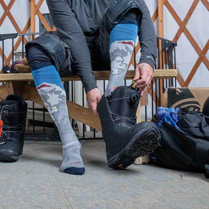Darn Tough Vermont Men's Heady Yeti Over-the-Calf Midweight Ski & Snowboard Socks