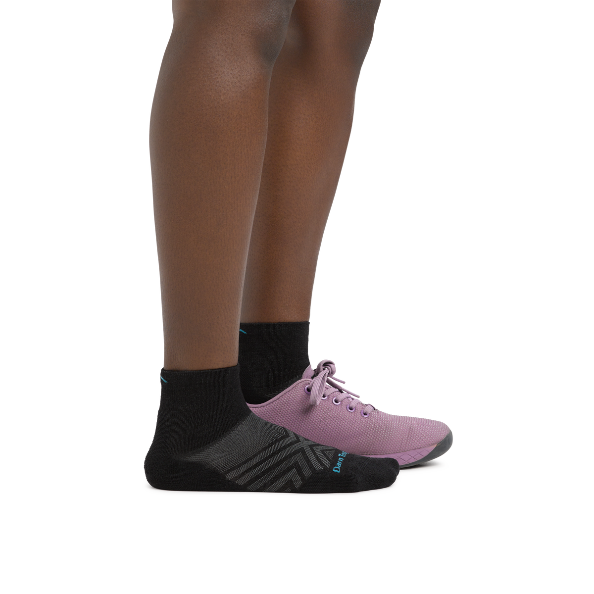 Darn Tough Vermont Women's Run Quarter Cushioned Ultra-Lightweight Running Socks