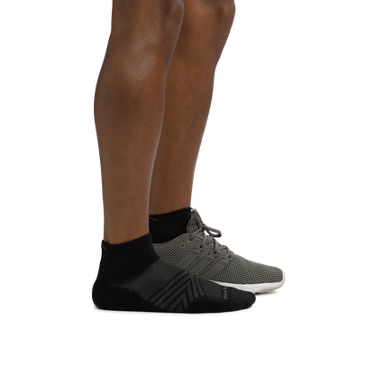 Darn Tough Vermont Men's Coolmax® Run Quarter Ultra-Lightweight Running Socks