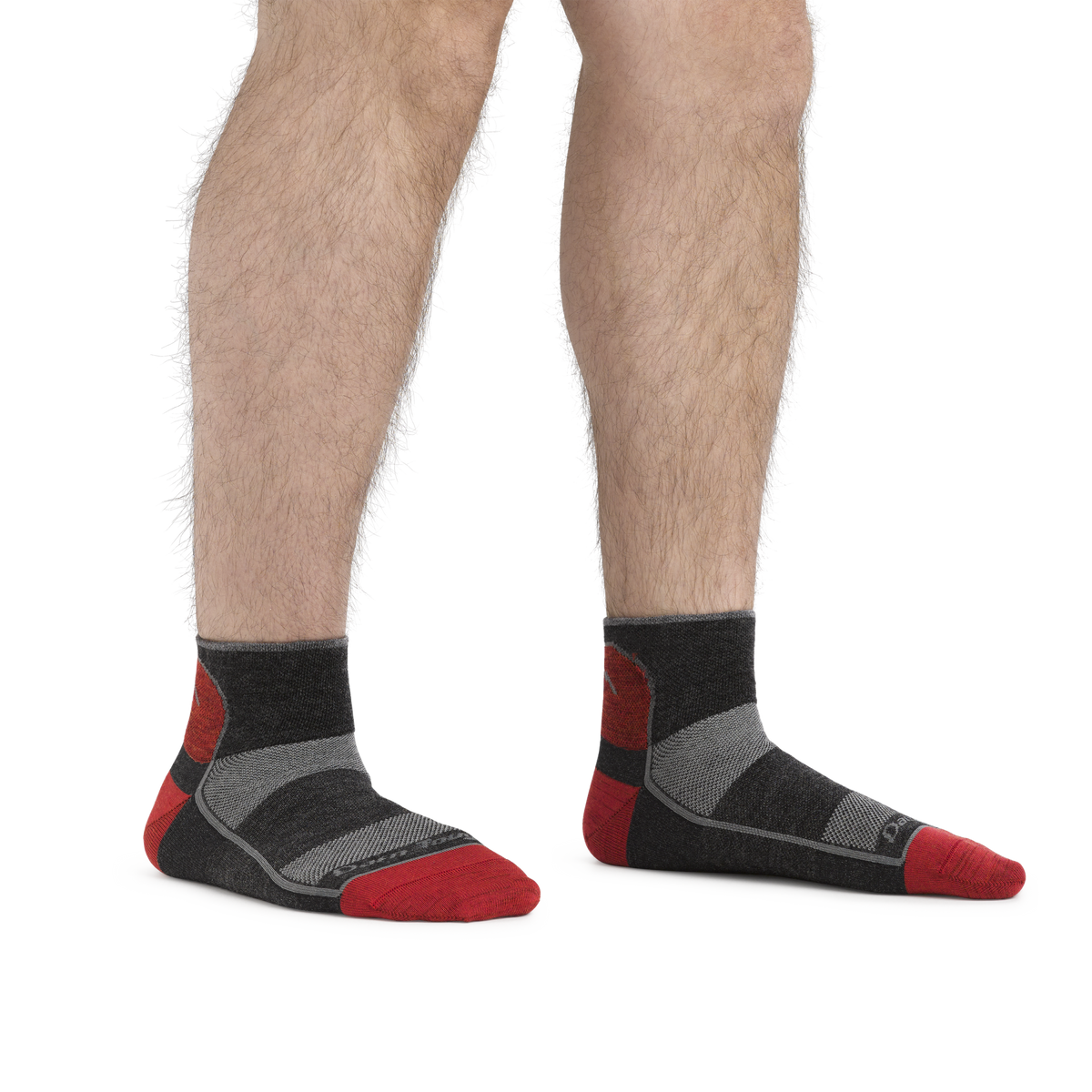 Darn Tough Vermont Men's 1715 Quarter Lightweight Running Socks