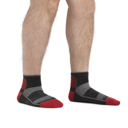 Darn Tough Vermont Men's 1715 Quarter Lightweight Running Socks