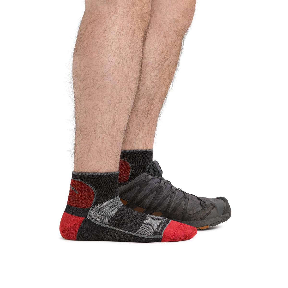Darn Tough Vermont Men's 1715 Quarter Lightweight Running Socks