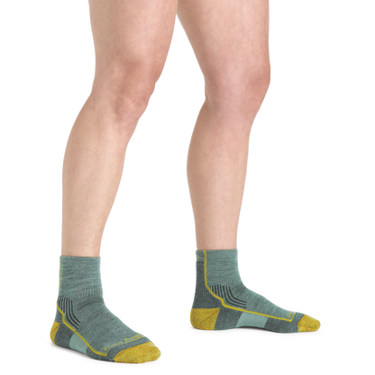 Darn Tough Vermont Women's Hiker Quarter Midweight Hiking Socks