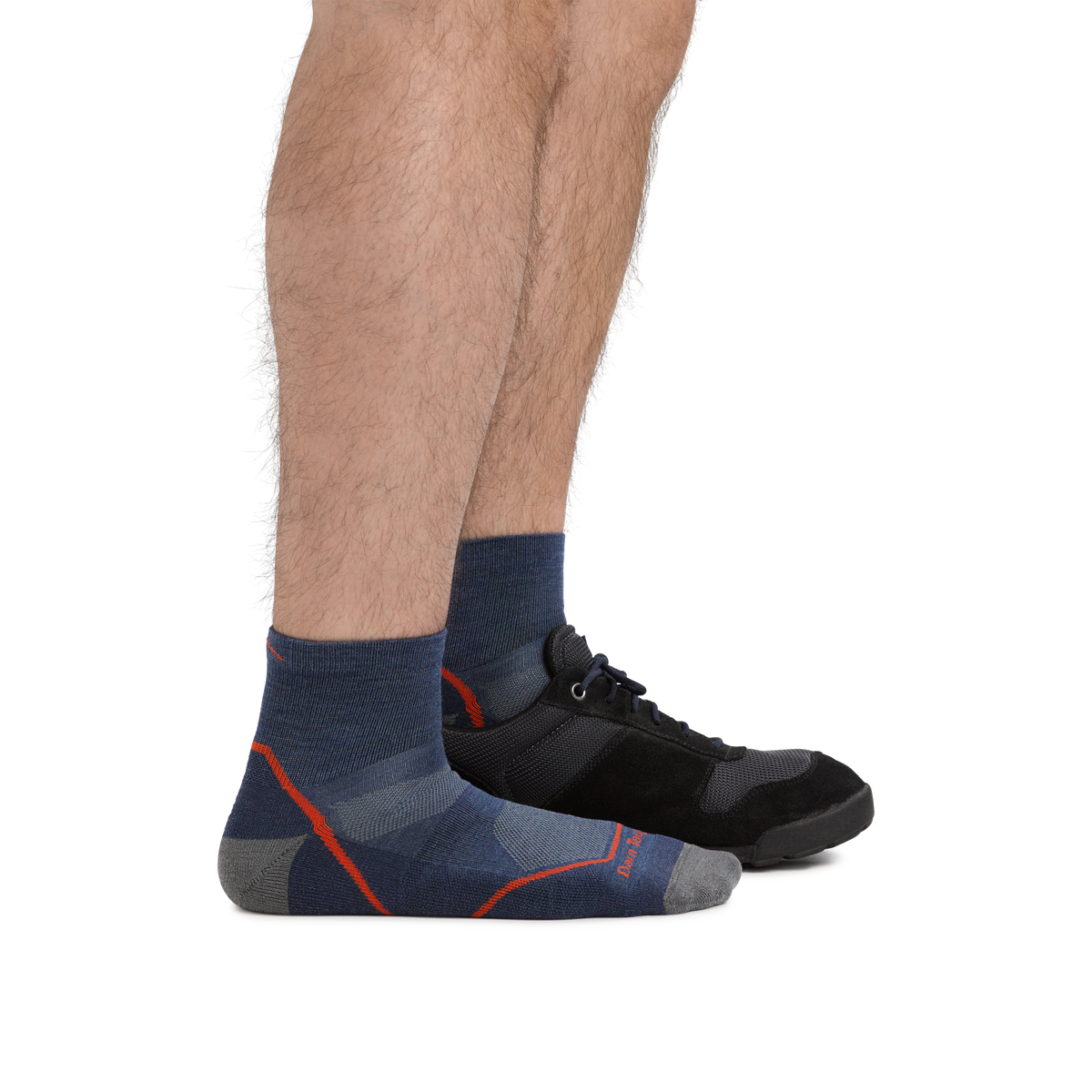 Darn Tough Vermont Men's Light Hiker Quarter Lightweight Hiking Socks