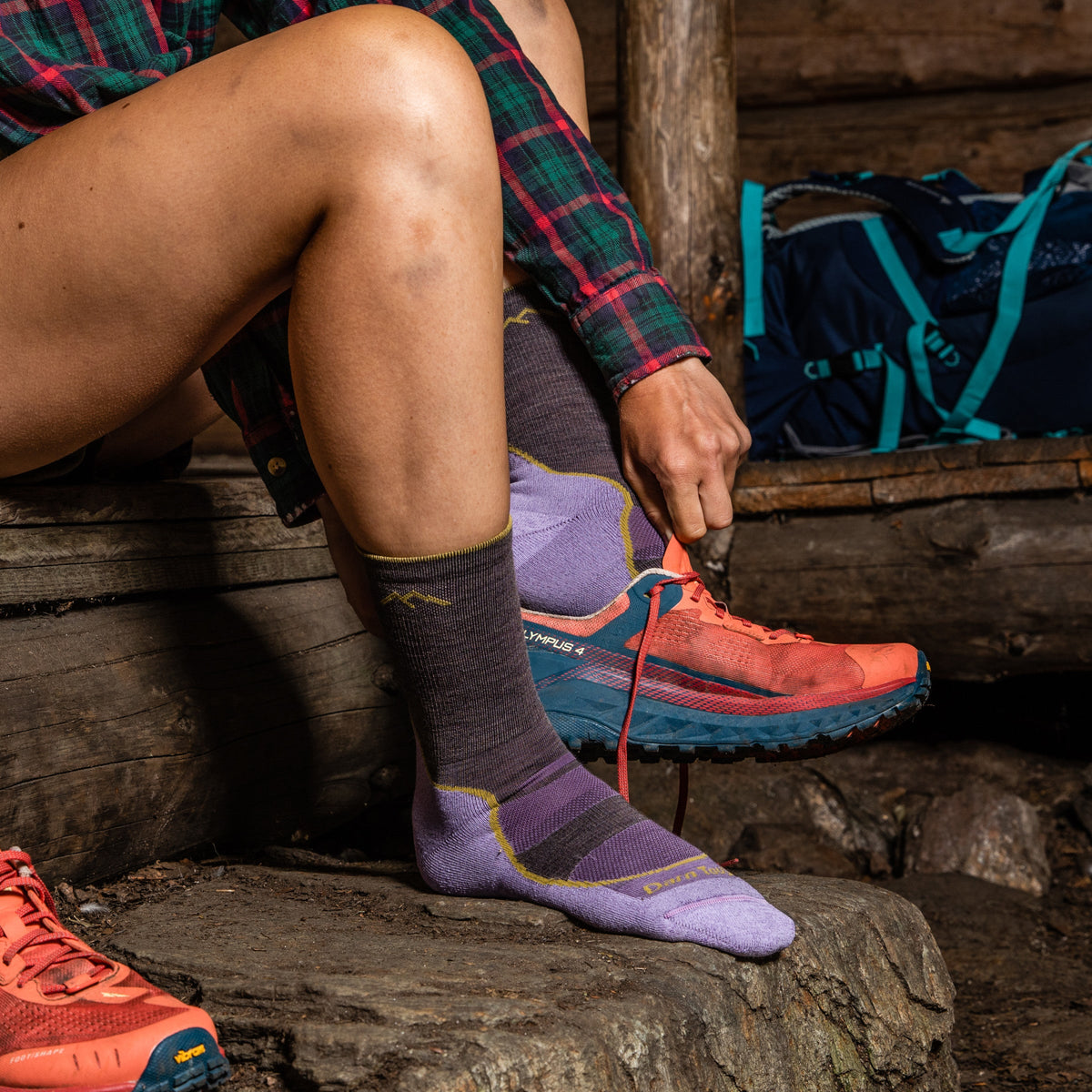 Darn Tough Vermont Women's Light Hiker Micro Crew Lightweight Hiking Socks