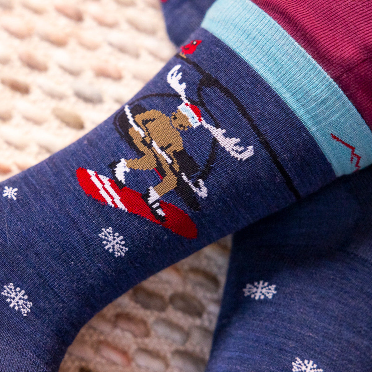 Darn Tough Vermont Unisex Moose On The Loose Crew Lightweight Lifestyle Socks