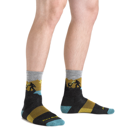Darn Tough Vermont Men's Close Encounters Micro Crew Midweight Hiking Socks